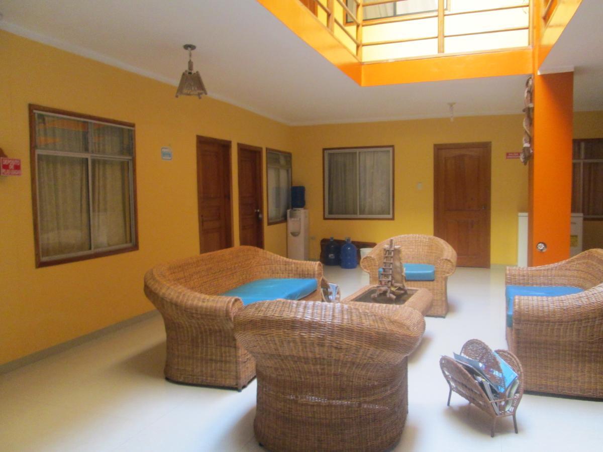Hostal Leon Dormido ปูแอร์โต บาเกริโซ โมเรโน ภายนอก รูปภาพ