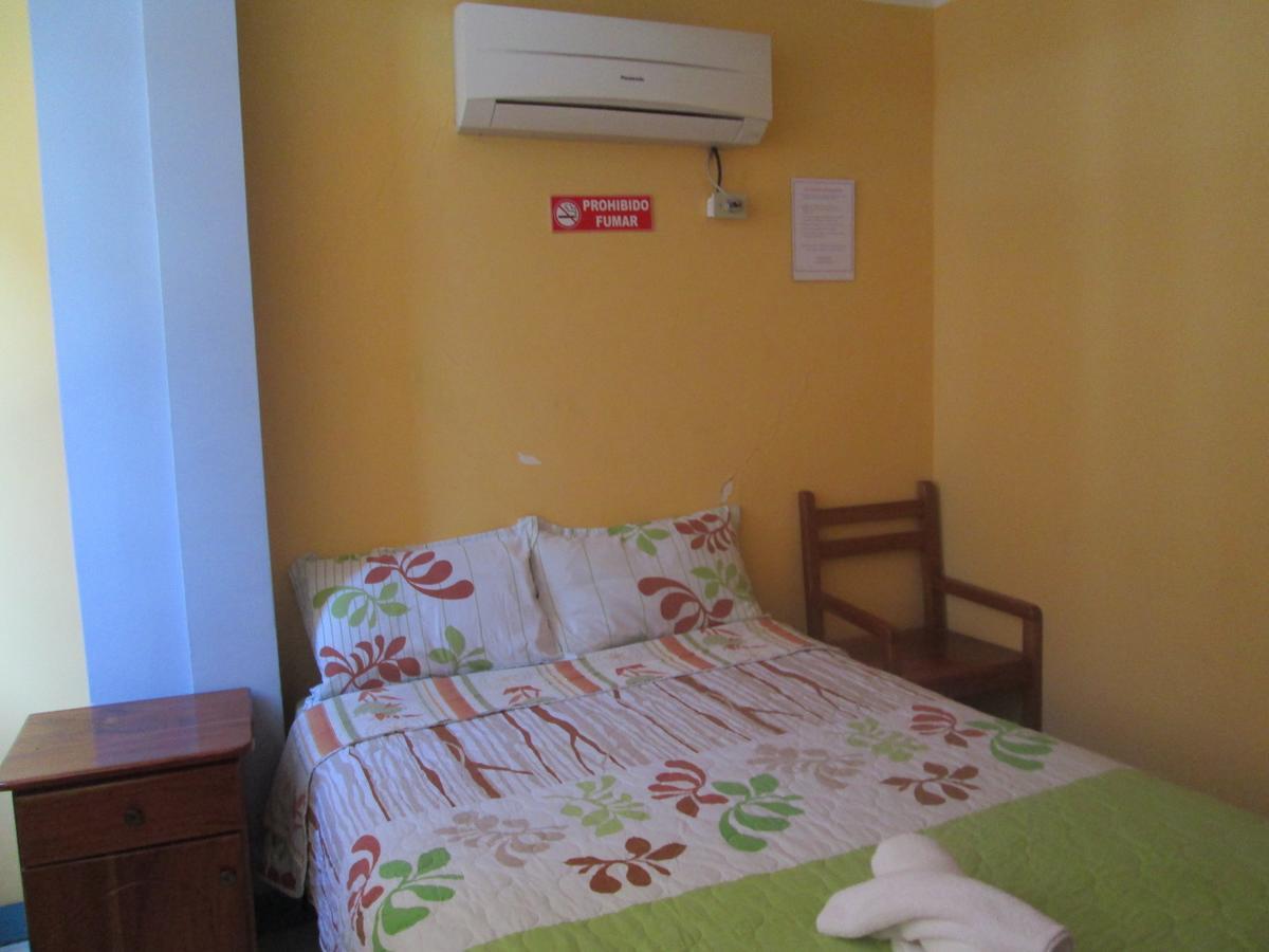 Hostal Leon Dormido ปูแอร์โต บาเกริโซ โมเรโน ภายนอก รูปภาพ
