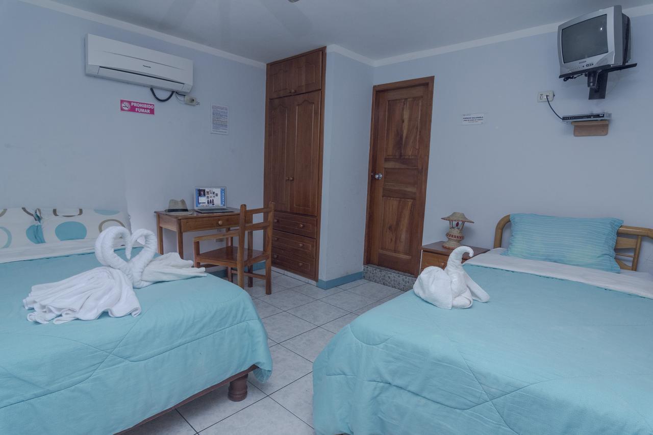 Hostal Leon Dormido ปูแอร์โต บาเกริโซ โมเรโน ภายนอก รูปภาพ