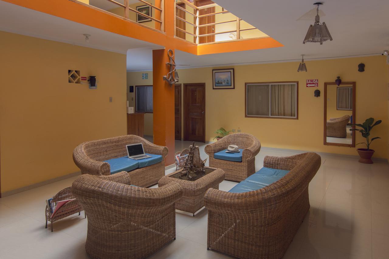Hostal Leon Dormido ปูแอร์โต บาเกริโซ โมเรโน ภายนอก รูปภาพ