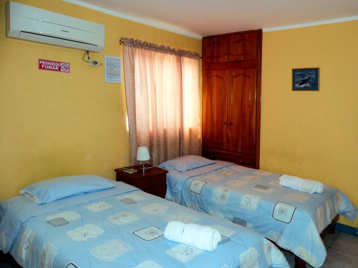 Hostal Leon Dormido ปูแอร์โต บาเกริโซ โมเรโน ภายนอก รูปภาพ